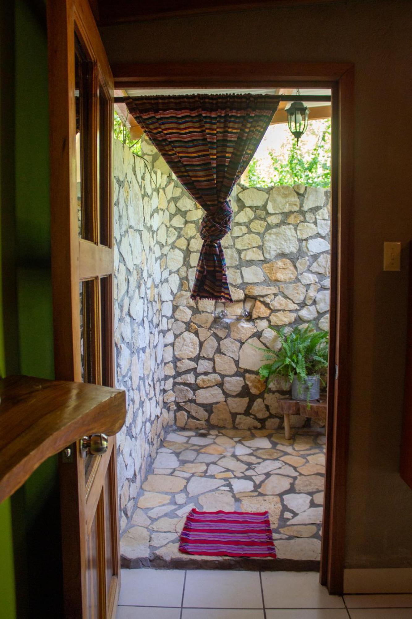 Alice Guesthouse El Remate Zewnętrze zdjęcie