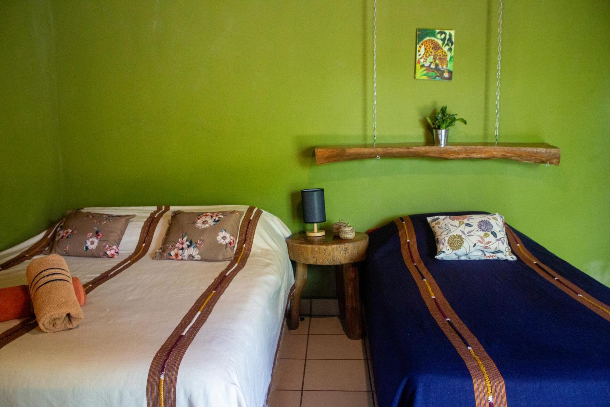 Alice Guesthouse El Remate Zewnętrze zdjęcie